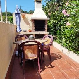JARDIN, TERRAZA Y BARBACOA