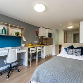 JOIVY Affordable Edinburgh - Adults only