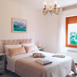 Casa Italia - Appartamento con giardino, hotel i Sinalunga