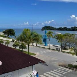 Indy's Best Bay FrontView in Samana., ξενοδοχείο σε Santa Barbara de Samana