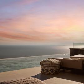 Elpida Luxury Villa, with Infinity Pool & Spa Whirlpool, By ThinkVilla, hotell i Skinária