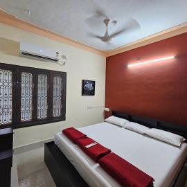 Shriya Home Stay