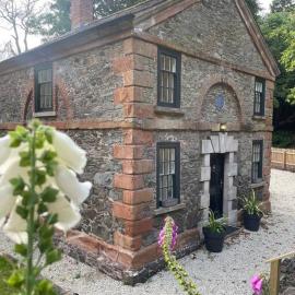 Bridge Cottage Upper Malone, hotel in Belfast