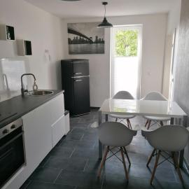 Ferienwohnung II Sarrebriese – hotel w mieście Bottmersdorf