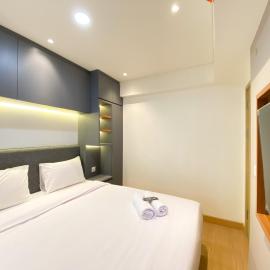 Comfortable Design 2BR with Working Space Apartment at Meikarta By Travelio