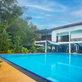 THE Mangrove cave Hotel, Hotel in Balapitiya