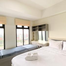 Cozy and Comfort 2BR at Pollux Chadstone Apartment By Travelio