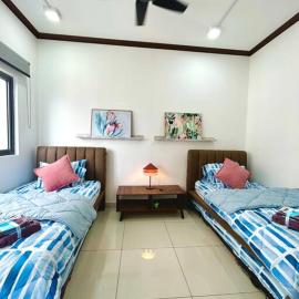 Homestay Rumah Kita Edusentral Setia Alam