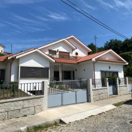 Casinhas Dona Isabel, hotel a Arcos de Valdevez