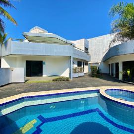 Casa Alto Padrão de Frente ao Mar