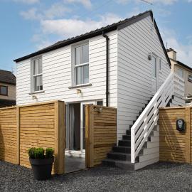 Camellia House Crest Apartment, hotel a Abersoch