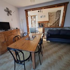 Gîte l'escapade, hotel in Crozant