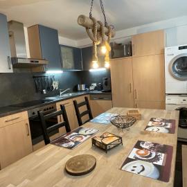 Messe-Apartment, 4 Schlafzimmer, 80 qm, Garten - 6 km zur Messe, verkehrsgünstig, ruhig, Parkplätze