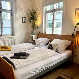 Altstadt Studio Esslingen, Kingsize Bett, Küche, privates Bad, hotel v destinácii Esslingen
