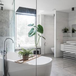 Suite with Bath City Center Villa Tilburg