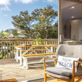 2 sisters at Palm Beach, Waiheke, hotel a Palm Beach