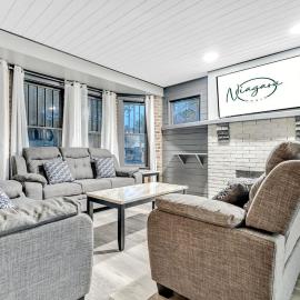 Renovated 6BR 2BA Minutes from Falls and Casino, hotel v destinaci Niagara Falls