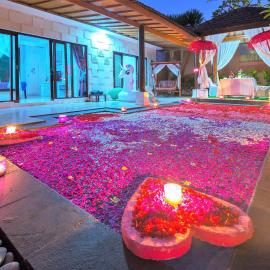 Romantic Private Villas Kuta Bali
