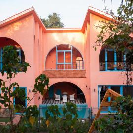 Baia Luxe 3BHK Villa Pool & Jacuzzi, Mandrem Goa – hotel w mieście Mandrem
