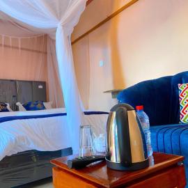 Emining Guest Suites, hotell sihtkohas Kimoset