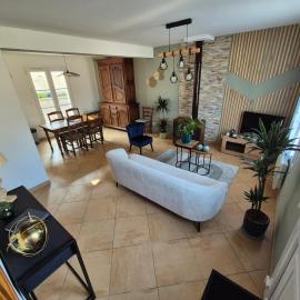 Clamecy Maison La Campagnarde, hotel v destinácii Clamecy