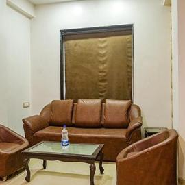 Hotel Shades of Royal