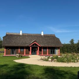 Ülase Riverside Lodge, Rural Retreat for 20 Guests, Private Smoke Sauna Available, Estonia, viešbutis mieste Lohu