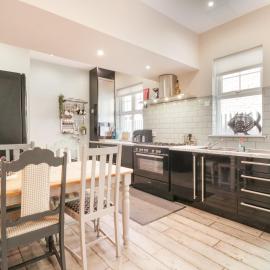 Saxon Lodge Cottage, hotel in Felixstowe