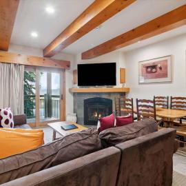 Lodge at Lionshead 110-100
