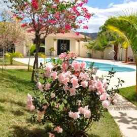 Pousada Suites Bougainville, hotel v destinácii Cavalcante