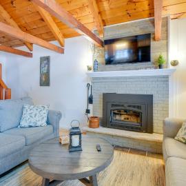 Cozy Tuftonboro Escape: Steps to Private Beaches!