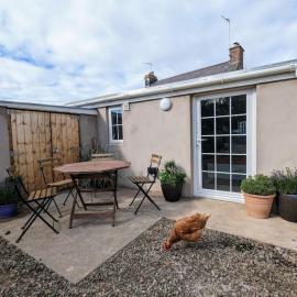 Two bed home 6 minutes from The Giants Causeway!
