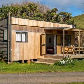 Elliot Bay - Shearer's Cabin, hotel in Rawhiti
