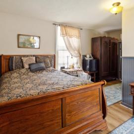 Carroll Cottage at Main Street Bed & Breakfast、グラスゴーのホテル