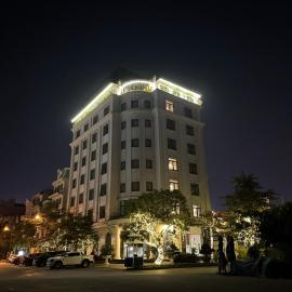 Lotus Hotel & Apartment