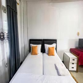 RedDoorz near Salib Kasih Tarutung, hotel Tarutung városában