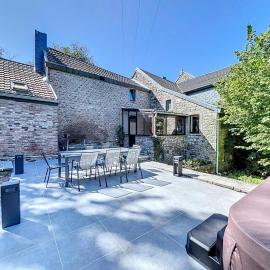 Le relais des Forges - Gîte 8 personnes avec jacuzzi, hotel u gradu Sprimon