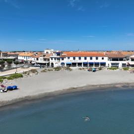 Hotel Camille, hotel in Saintes-Maries-de-la-Mer