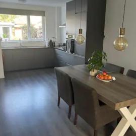 3 bedroom House great views