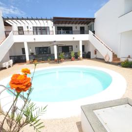 Serendipia Apartment Good location, Pool & Terrace, hotel in Los Pocillos