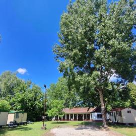 Lakeside Camping, Hotel in Dunapataj