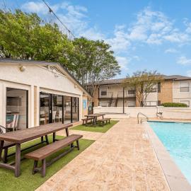 Pet-Friendly Pool Retreat 5 Min to Comal River