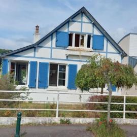 Maison à 50 m de la plage, hotel in Saint-Jean-le-Thomas