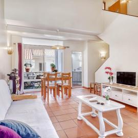 T2 duplex na Marina de Vilamoura, hotel in Loulé