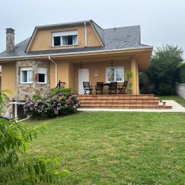 Preciosa casa en A Caridad