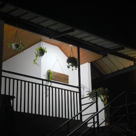 Hang on, hotel in Anachal