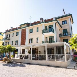 Hotel Regina、カオルレのホテル