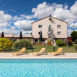 Artémis Hôtel & Spa Bistro Coquet, hotell i Brioude