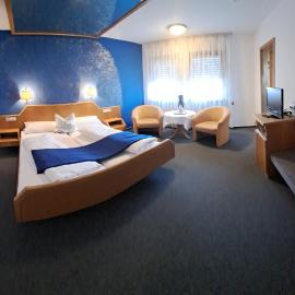 Hotel Rössle, hotel a Freiberg am Neckar