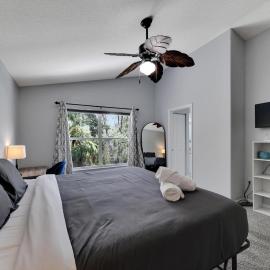 Spacious 3BR Family Home Near Sponge Docks